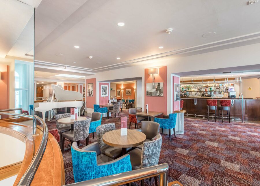 Piano Bar | The Empress Hotel