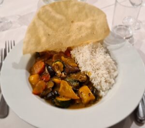 Piano Bar Meals | The Empress Hotel