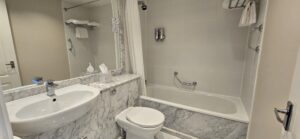 Classic Twin Room | The Empress Hotel